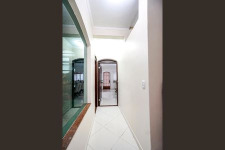 Casa à venda com 407m², 4 quartos e 3 vagasCorredor