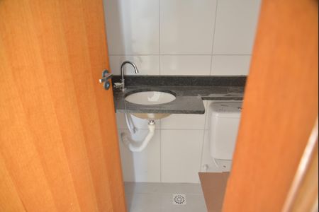 Apartamento à venda com 49m², 2 quartos e 1 vagaBanheiro Social