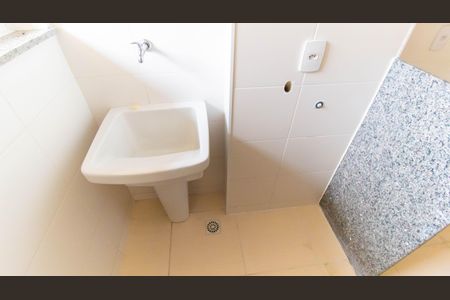Apartamento para alugar com 72m², 2 quartos e 1 vagaÁrea de Serviço