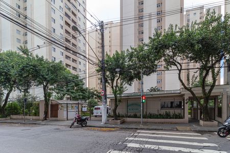 Apartamento para alugar com 64m², 3 quartos e 1 vaga Apartamento para alugar com 64m², 3 quartos e 1 vagaFachada