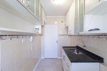 Apartamento para alugar com 64m², 3 quartos e 1 vaga Apartamento para alugar com 64m², 3 quartos e 1 vagaCozinha e área de serviço