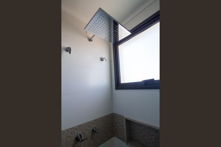Apartamento para alugar com 220m², 4 quartos e 3 vagas Apartamento para alugar com 220m², 4 quartos e 3 vagasBanheiro da Suíte 2