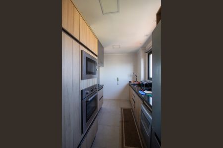 Apartamento para alugar com 220m², 4 quartos e 3 vagas Apartamento para alugar com 220m², 4 quartos e 3 vagasCozinha