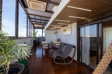 Apartamento para alugar com 220m², 4 quartos e 3 vagas Apartamento para alugar com 220m², 4 quartos e 3 vagasÁrea Gourmet