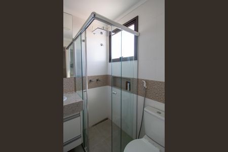 Apartamento para alugar com 220m², 4 quartos e 3 vagas Apartamento para alugar com 220m², 4 quartos e 3 vagasBanheiro da Suíte 2