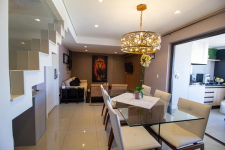 Apartamento para alugar com 220m², 4 quartos e 3 vagas Apartamento para alugar com 220m², 4 quartos e 3 vagasSala