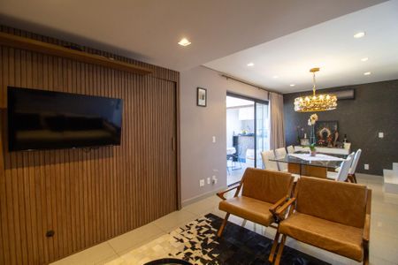 Apartamento para alugar com 220m², 4 quartos e 3 vagas Apartamento para alugar com 220m², 4 quartos e 3 vagasSala