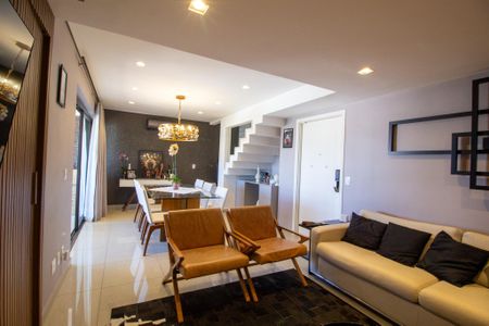 Apartamento para alugar com 220m², 4 quartos e 3 vagas Apartamento para alugar com 220m², 4 quartos e 3 vagasSala
