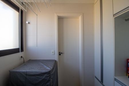 Apartamento para alugar com 220m², 4 quartos e 3 vagas Apartamento para alugar com 220m², 4 quartos e 3 vagasÁrea de Serviço