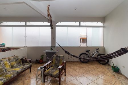 Casa para alugar com 120m², 2 quartos e 1 vagaVaranda