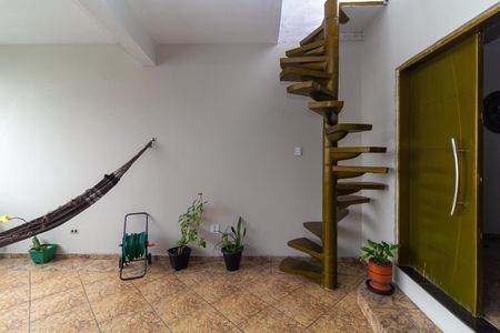 Casa para alugar com 120m², 2 quartos e 1 vagaVaranda