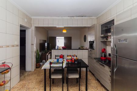 Casa para alugar com 120m², 2 quartos e 1 vagaCozinha