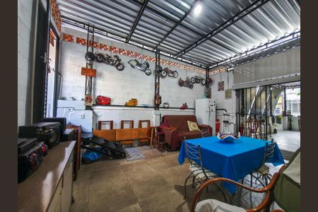 Casa à venda com 280m², 2 quartos e 2 vagasTerraço