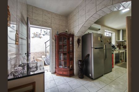 Casa à venda com 280m², 2 quartos e 2 vagasCozinha