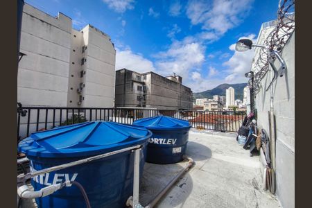 Casa à venda com 280m², 2 quartos e 2 vagasTerraço