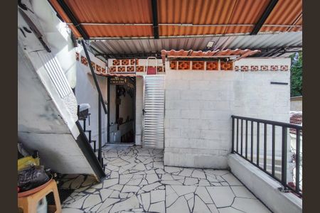 Casa à venda com 280m², 2 quartos e 2 vagasQuintal