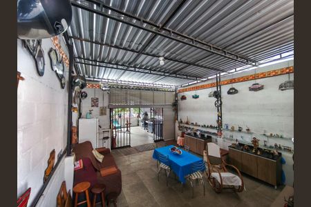 Casa à venda com 280m², 2 quartos e 2 vagasTerraço