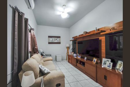 Casa à venda com 280m², 2 quartos e 2 vagasSala