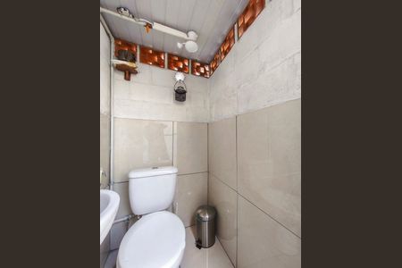 Casa à venda com 280m², 2 quartos e 2 vagasBanheiro