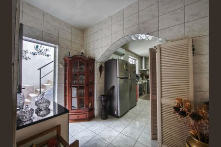 Casa à venda com 280m², 2 quartos e 2 vagasCozinha