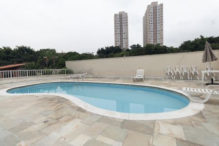 Apartamento à venda com 52m², 2 quartos e 2 vagas Apartamento à venda com 52m², 2 quartos e 2 vagasÁrea comum - Piscina