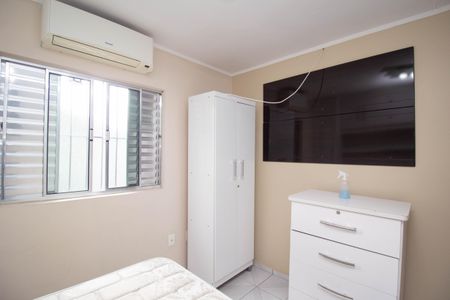 Casa à venda com 166m², 5 quartos e 2 vagas Casa à venda com 166m², 5 quartos e 2 vagasQuarto 2 - Casa 2