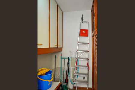 Apartamento à venda com 140m², 3 quartos e 1 vagaÁrea de Serviço