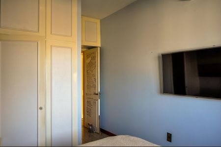 Apartamento à venda com 140m², 3 quartos e 1 vagaQuarto 2