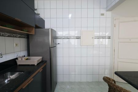 Apartamento para alugar com 68m², 2 quartos e 4 vagasCozinha
