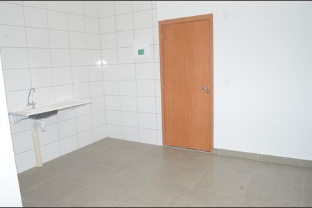 Apartamento para alugar com 41m², 2 quartos e 1 vagaSala/Cozinha