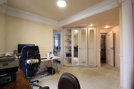 Apartamento à venda com 250m², 2 quartos e 3 vagasSuíte 1