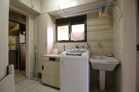 Apartamento à venda com 250m², 2 quartos e 3 vagasÁrea de Serviço