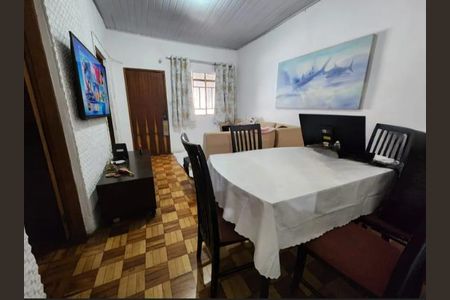 Casa à venda com 400m², 2 quartos e 2 vagasSala