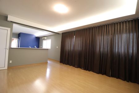 Casa de condomínio para alugar com 316m², 4 quartos e 4 vagasSala 2