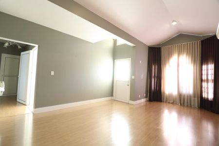 Casa de condomínio para alugar com 316m², 4 quartos e 4 vagasSala 1