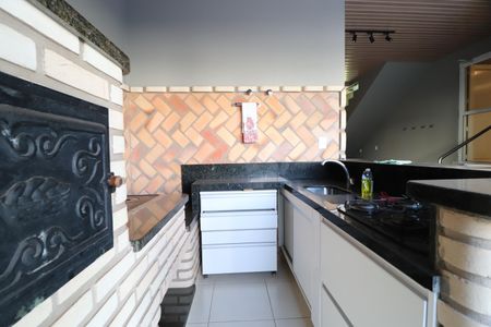 Casa de condomínio para alugar com 316m², 4 quartos e 4 vagasEspaço Gourmet