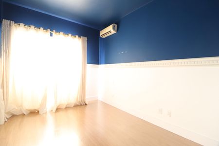 Casa de condomínio para alugar com 316m², 4 quartos e 4 vagasQuarto 4 - Suíte