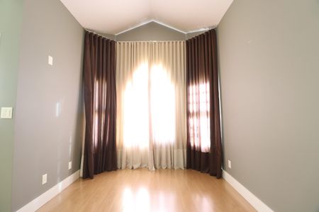 Casa de condomínio para alugar com 316m², 4 quartos e 4 vagasSala 1