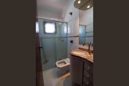 Casa à venda com 250m², 3 quartos e 2 vagasBanheiro