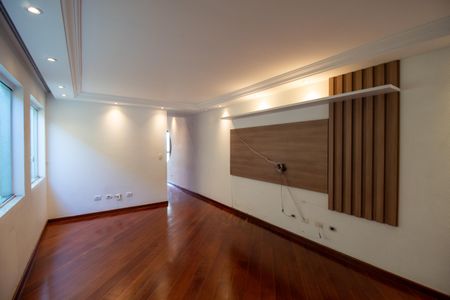 Casa à venda com 250m², 3 quartos e 2 vagasSala