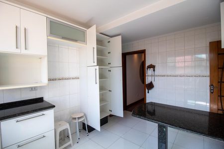 Casa à venda com 250m², 3 quartos e 2 vagasCozinha