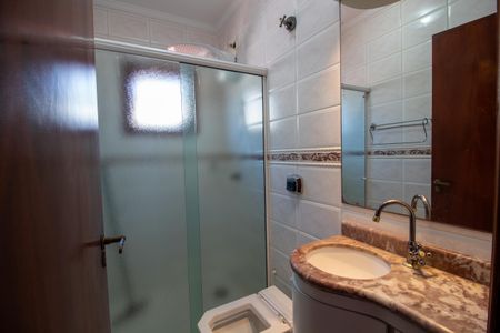 Casa à venda com 250m², 3 quartos e 2 vagasBanheiro