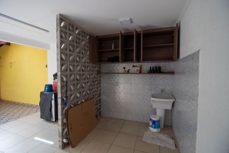 Casa à venda com 250m², 3 quartos e 2 vagasÁrea de Serviço