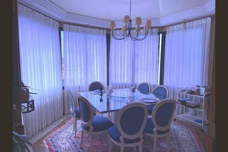 Apartamento à venda com 273m², 4 quartos e 3 vagas