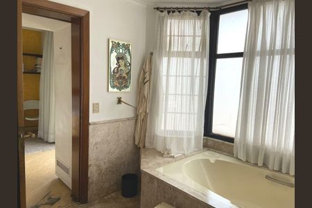 Apartamento à venda com 273m², 4 quartos e 3 vagas