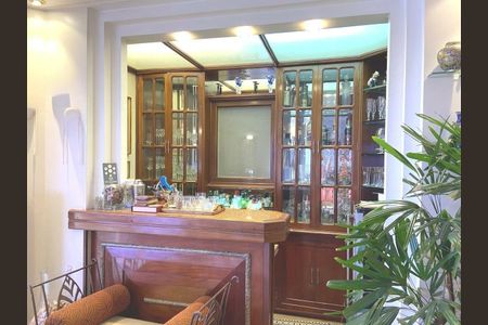 Apartamento à venda com 273m², 4 quartos e 3 vagas