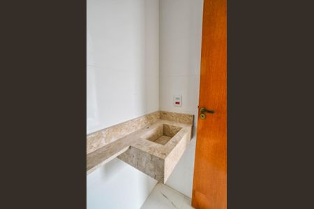 Casa à venda com 120m², 3 quartos e 3 vagasBanheiro da Suíte