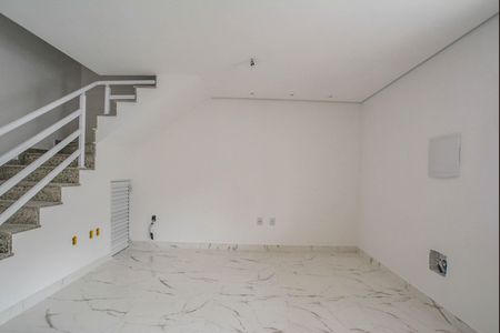 Casa à venda com 120m², 3 quartos e 3 vagasSala