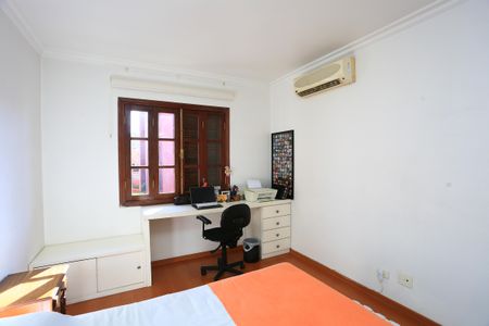 Casa de condomínio à venda com 340m², 3 quartos e 4 vagasSuíte 3