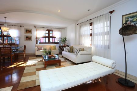 Casa de condomínio à venda com 340m², 3 quartos e 4 vagasSala 